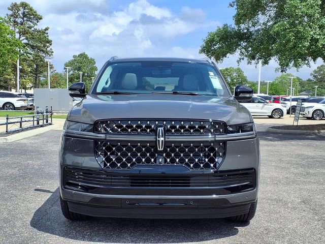 New 2026 Lincoln Navigator L Black Label AWD/4WD image 3