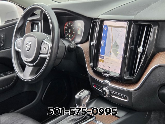 Used 2021 Volvo XC60 T5 Momentum w/ Protection Package Premier AWD/4WD image 19