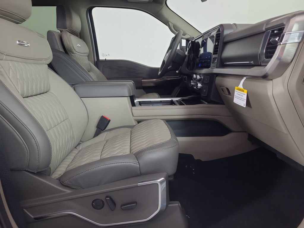 New 2026 Ford F450 Platinum w/ Platinum Plus Package image 22
