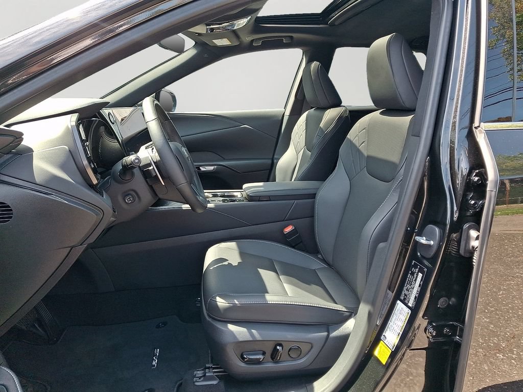 Used 2026 Lexus RX 350h w/ All Season Protection Package AWD/4WD image 15