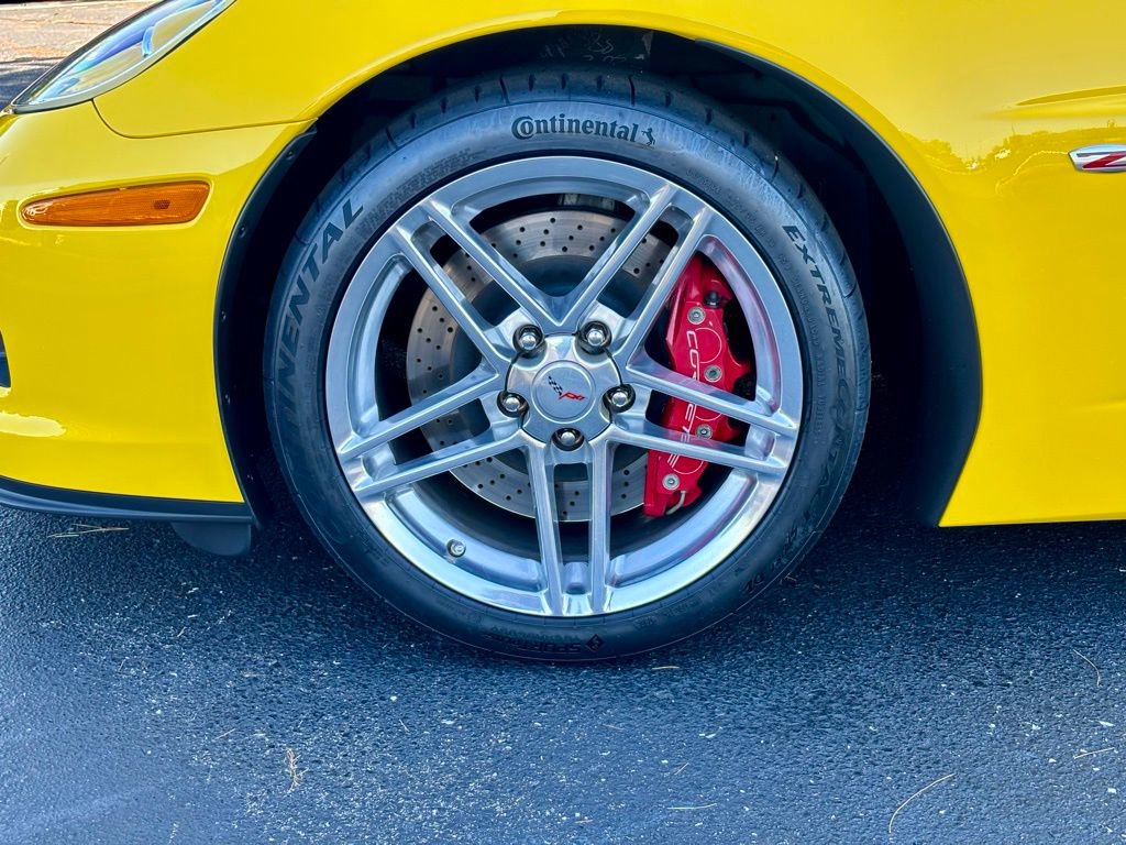 Used 2006 Chevrolet Corvette Z06 w/ Preferred Equipment Group image 11