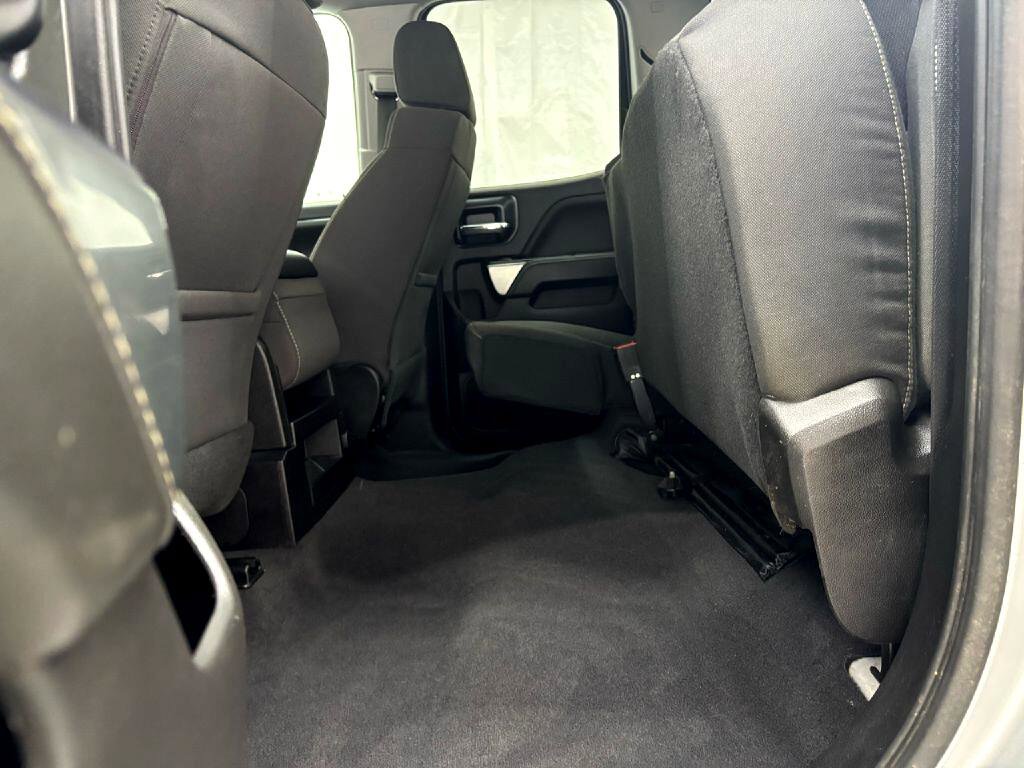 Used 2019 Chevrolet Silverado 1500 LT image 28