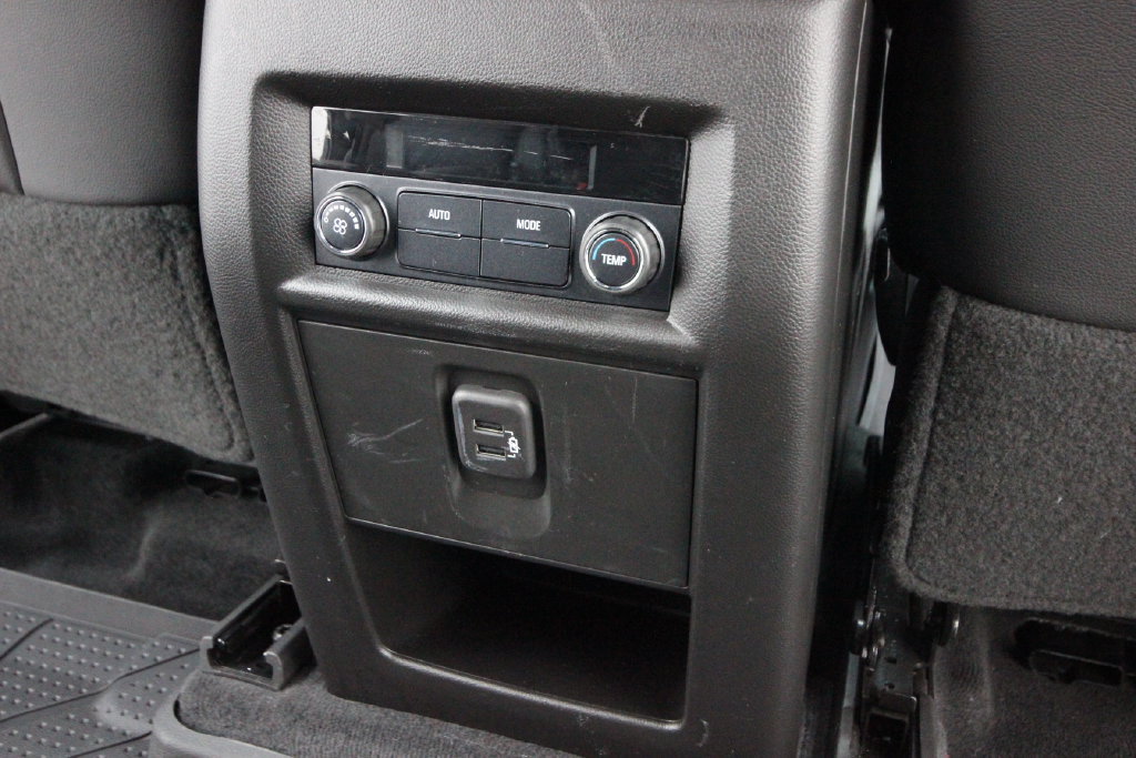 Used 2022 Chevrolet Traverse LT w/ LPO, Floor Liner Package AWD/4WD image 32