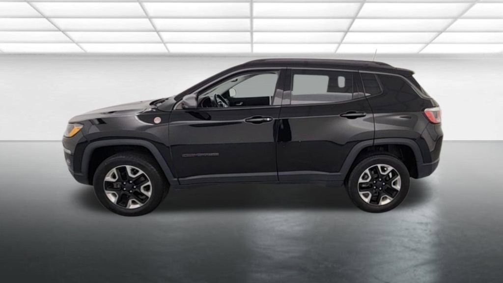 Used 2018 Jeep Compass Trailhawk w/ Cold Weather Group AWD/4WD image 4