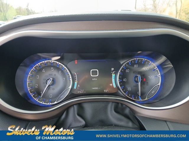 Used 2017 Chrysler Pacifica Touring-L Plus w/ Advanced Safetytec Group image 31