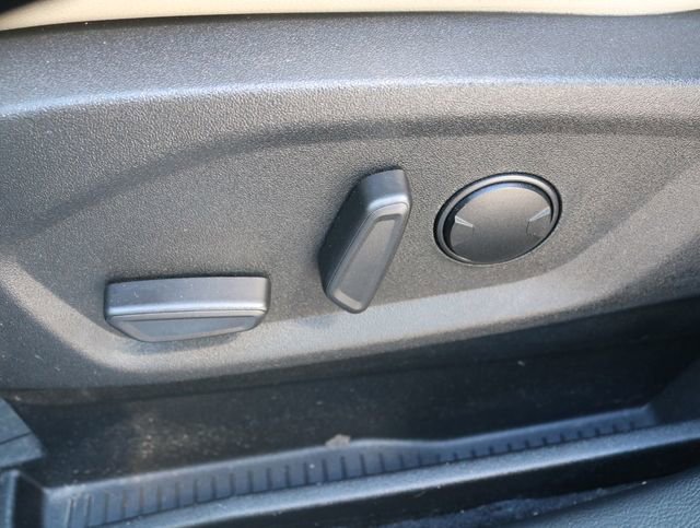 Used 2021 Ford Edge Titanium w/ Equipment Group 301A image 16