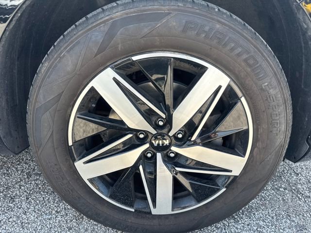 Certified 2021 Kia Sorento EX FWD image 9