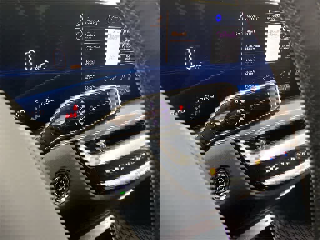 Certified 2025 Cadillac Lyriq Luxury w/ LPO, Floor Liner Package image 26