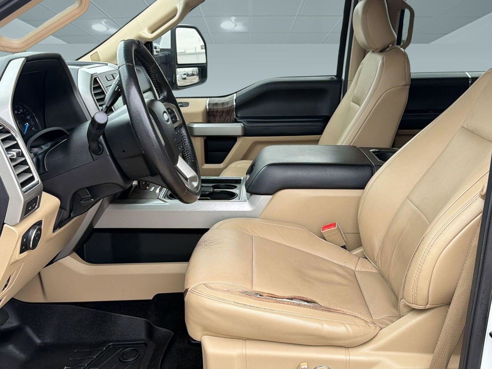 Used 2017 Ford F250 Lariat w/ Lariat Value Package AWD/4WD image 5