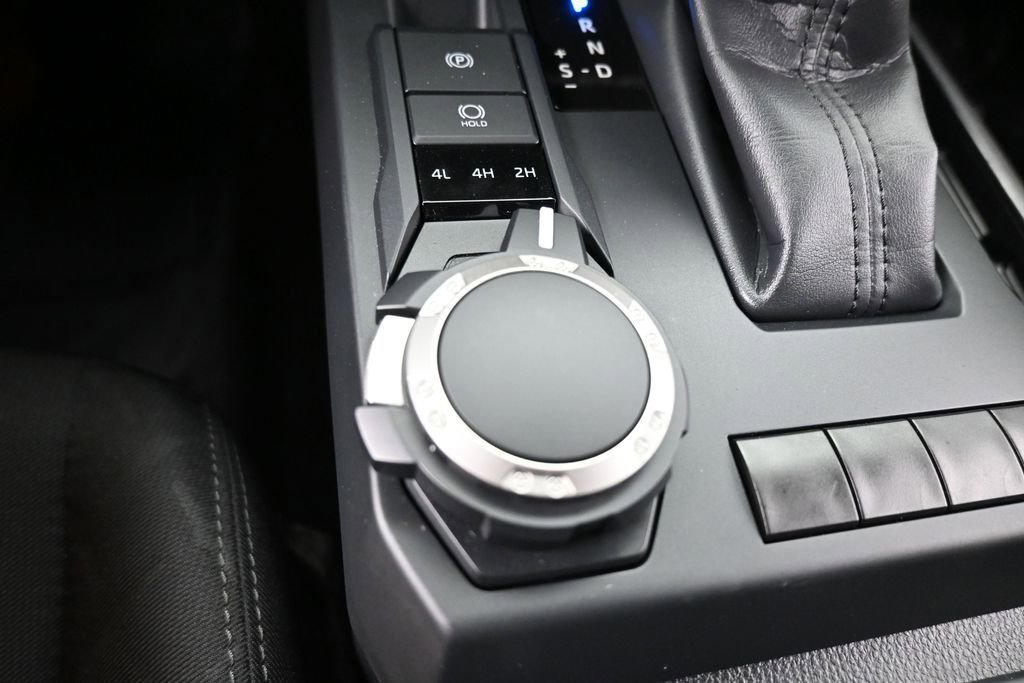Used 2024 Toyota Tacoma SR AWD/4WD image 25