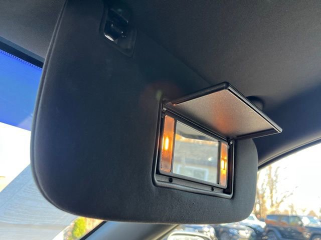 Used 2022 Jeep Grand Cherokee Laredo X image 40