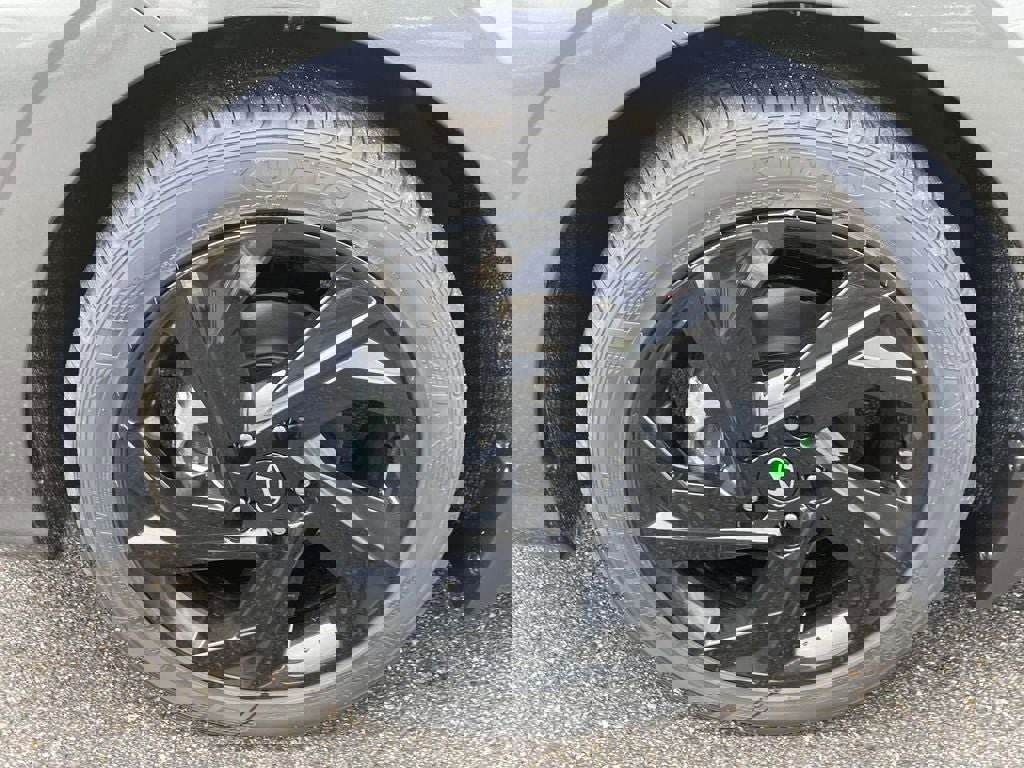 New 2026 Hyundai Elantra Sport image 5