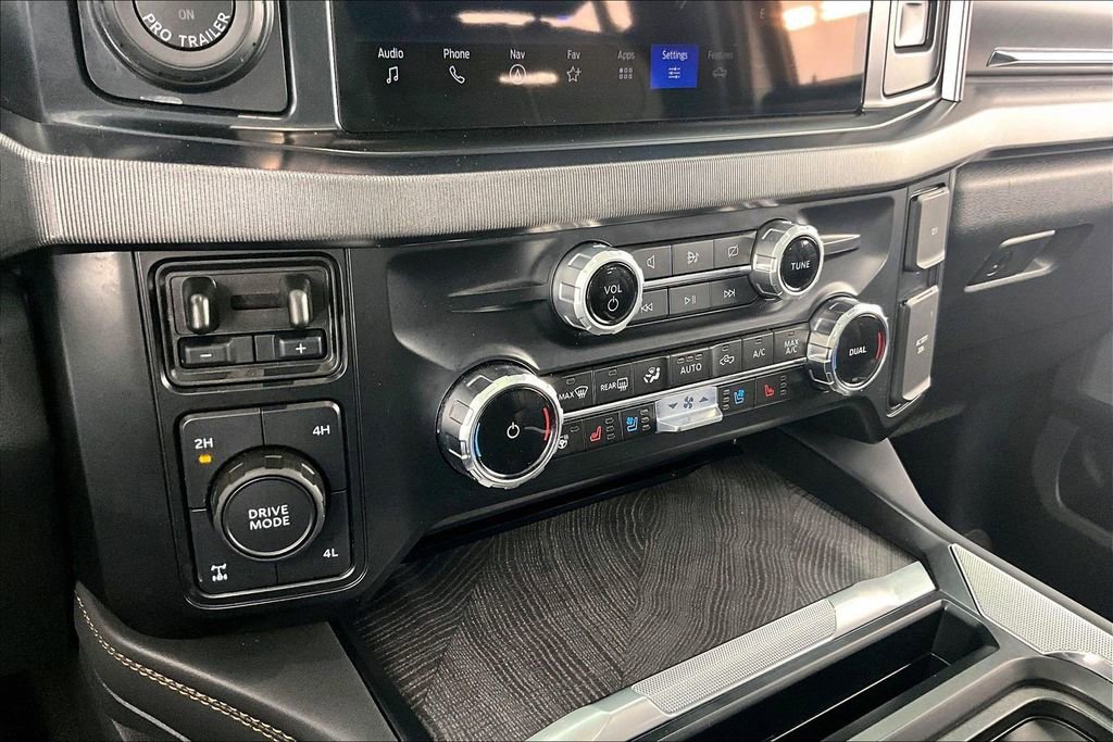 Certified 2024 Ford F250 Platinum AWD/4WD image 32