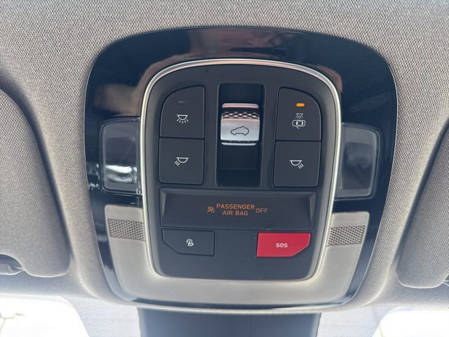 Used 2023 Hyundai Santa Fe Limited AWD/4WD image 40