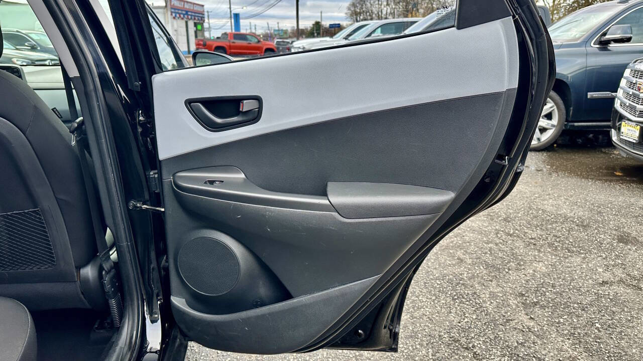 Used 2021 Hyundai Kona SE FWD image 15