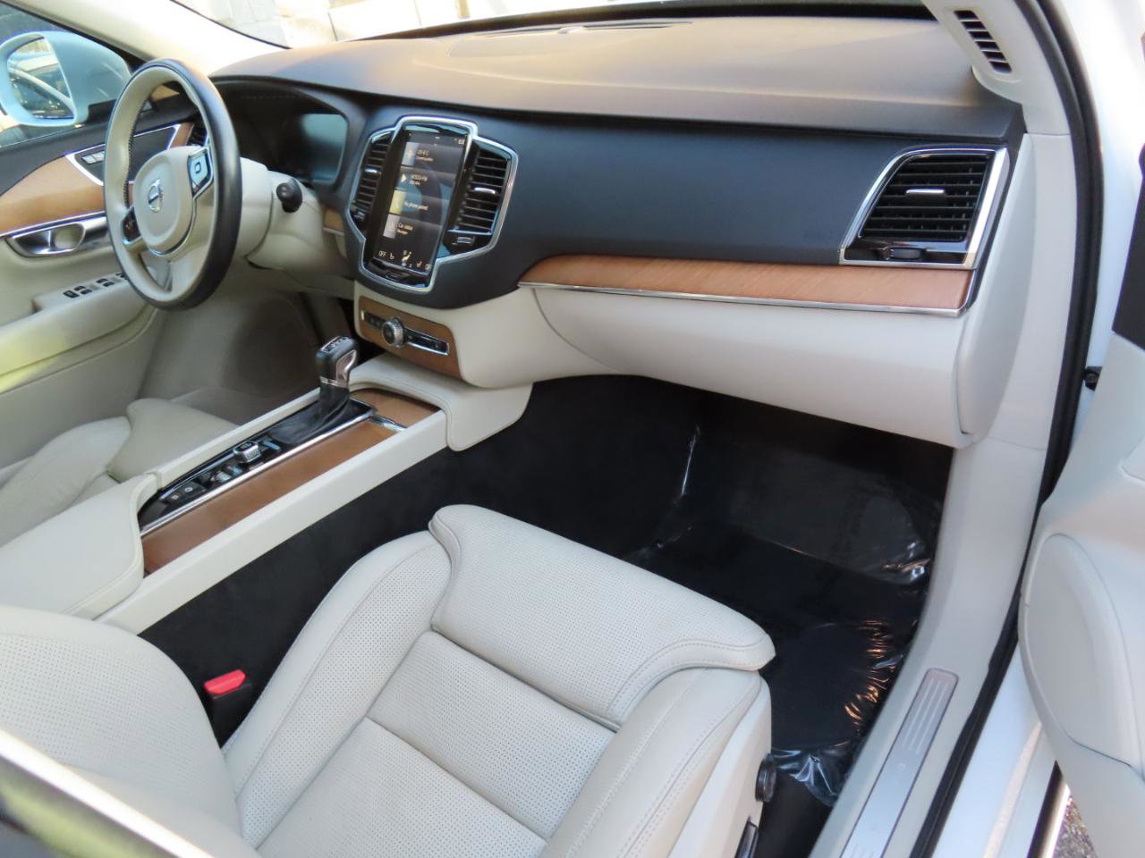 Used 2018 Volvo XC90 T6 Inscription w/ Convenience Package AWD/4WD image 21