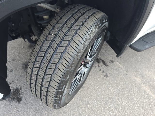 Used 2023 GMC Sierra 1500 AT4 w/ AT4 Premium Package image 28