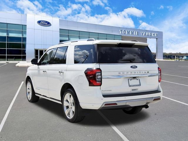Used 2024 Ford Expedition Platinum RWD image 2