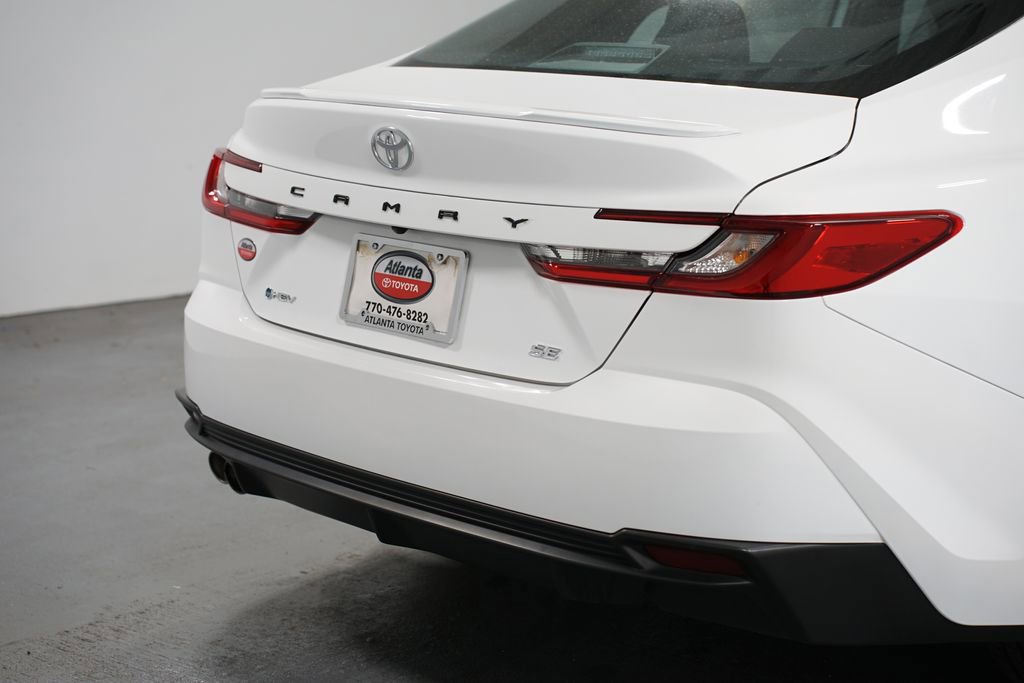 Certified 2025 Toyota Camry SE image 9