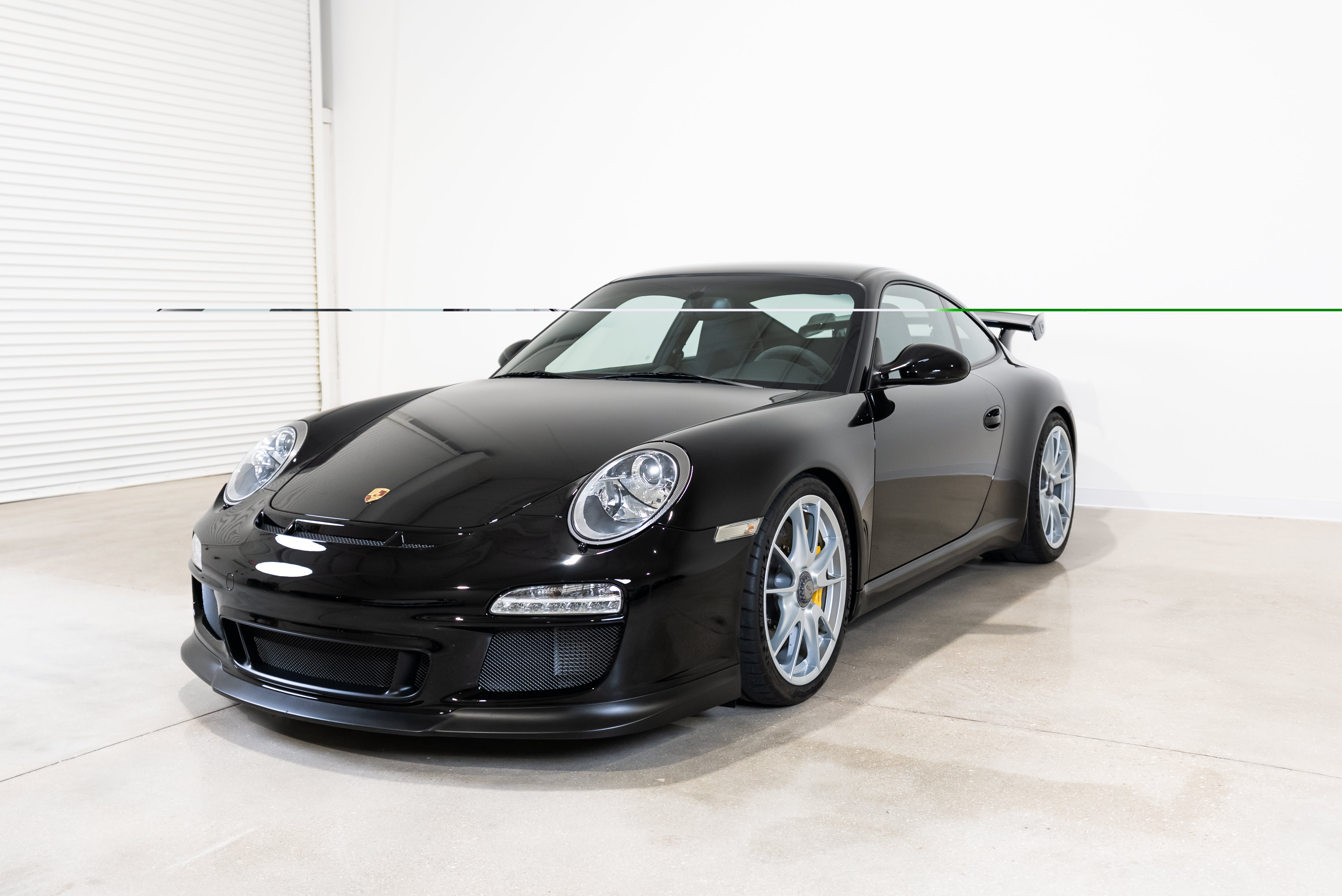 Used 2010 Porsche 911 GT3 RWD image 7