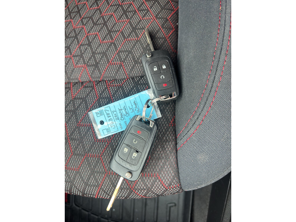 Used 2017 Chevrolet Sonic LT FWD image 26