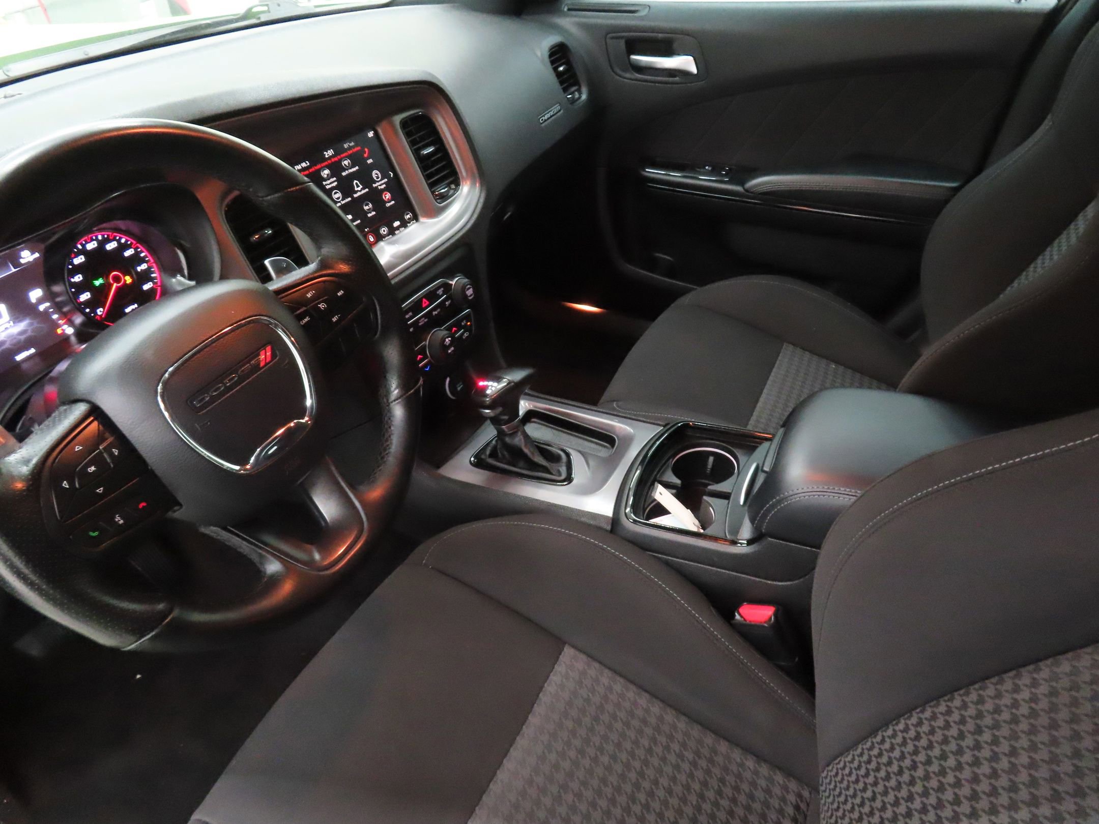 Used 2023 Dodge Charger R/T w/ Blacktop Package image 18