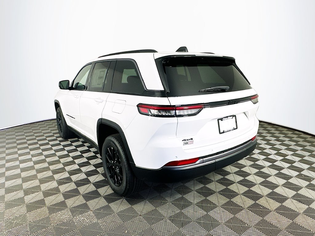 New 2026 Jeep Grand Cherokee Altitude AWD/4WD image 7