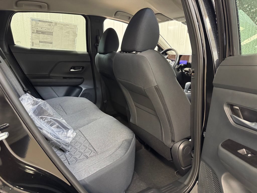 Used 2026 Nissan Kicks SV AWD/4WD image 21