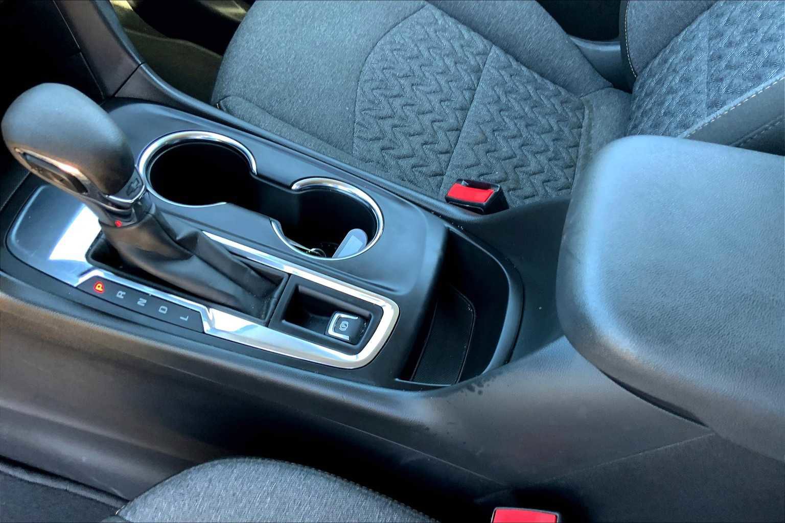 Used 2023 Chevrolet Equinox LT image 25