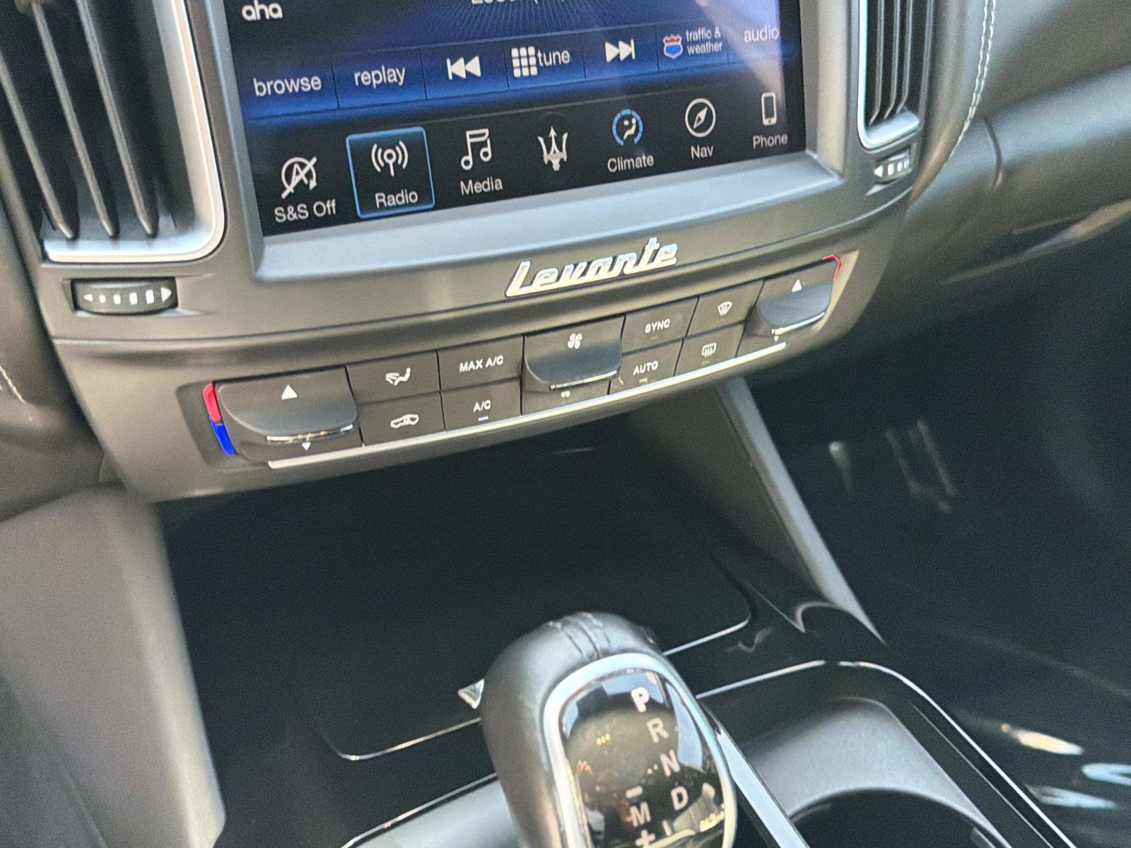 Used 2018 Maserati Levante GranSport AWD/4WD image 26