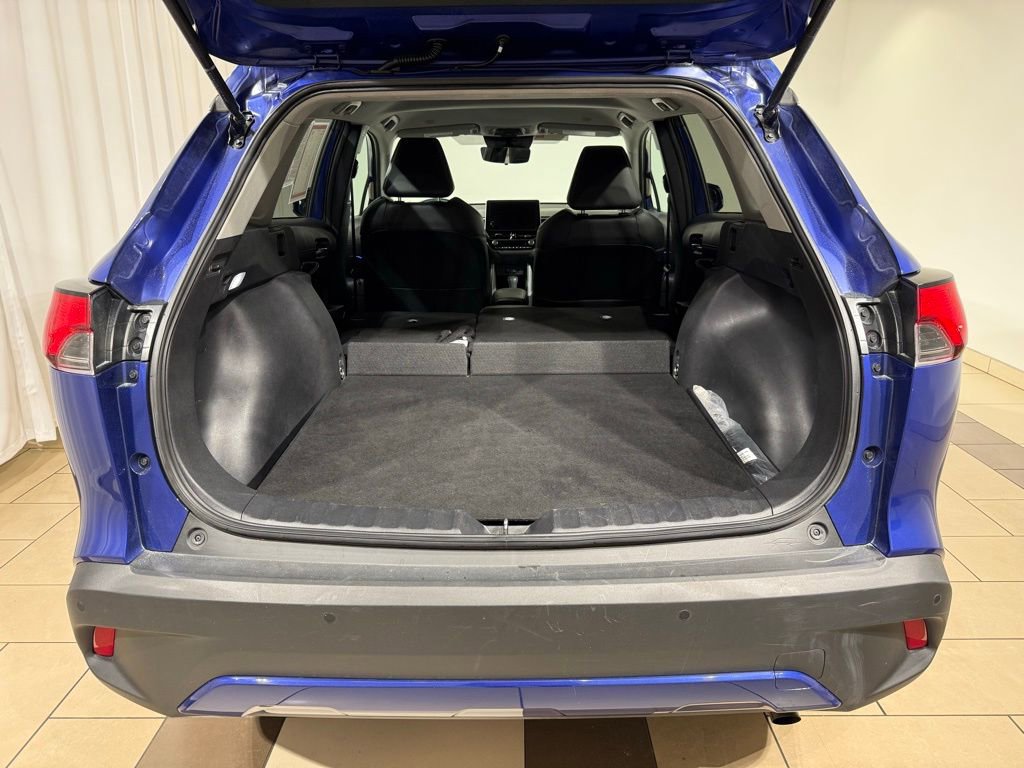 Certified 2025 Toyota Corolla Cross XLE image 12