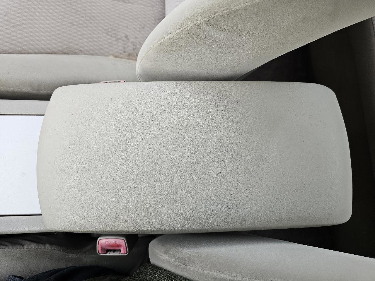 Used 2010 Toyota Camry LE image 54