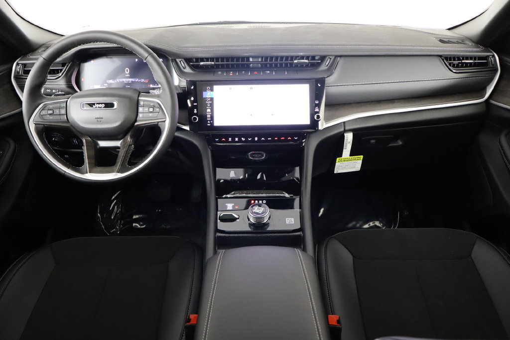 New 2026 Jeep Grand Cherokee Altitude AWD/4WD image 13