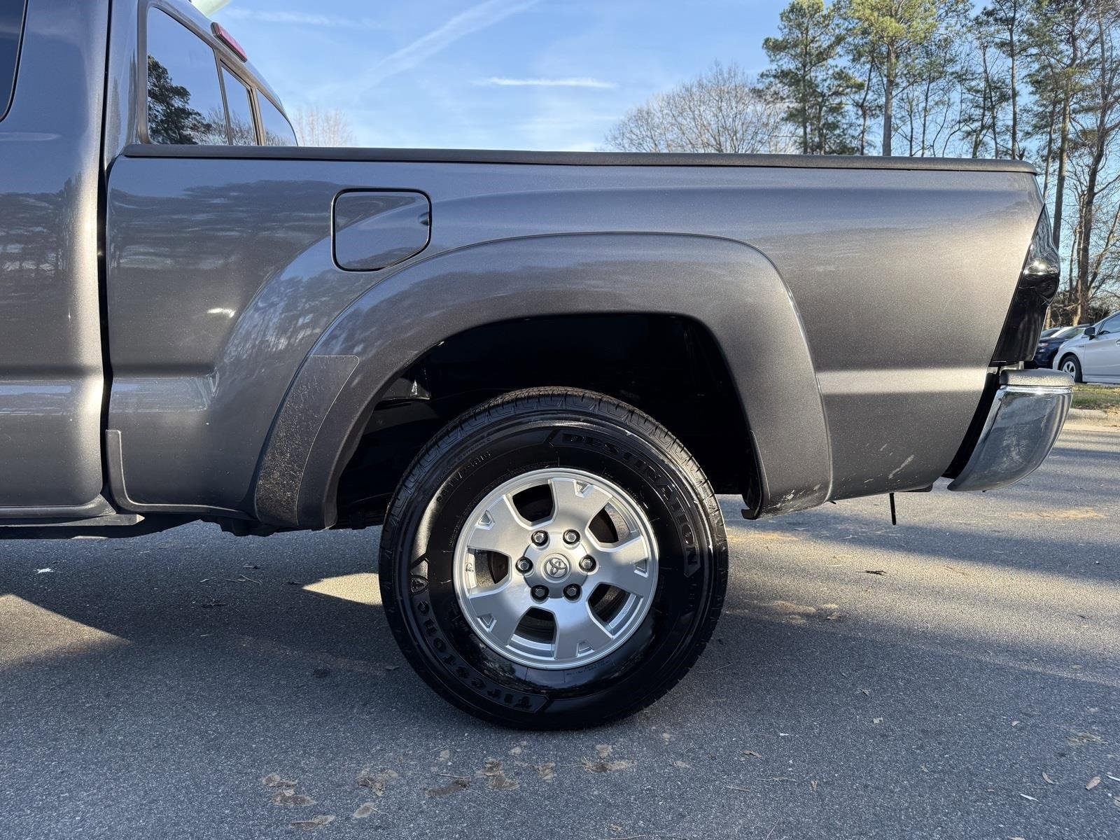 Used 2015 Toyota Tacoma 4x4 Access Cab image 14