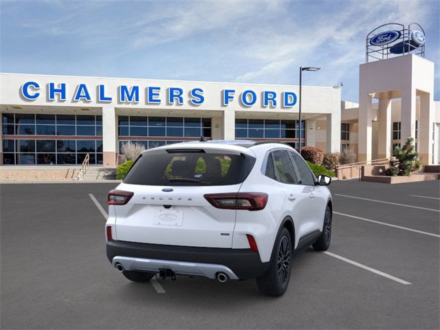 New 2025 Ford Escape SE w/ Class II Trailer Tow Package image 8