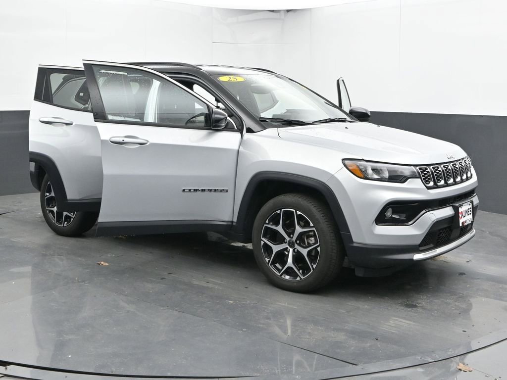 Used 2025 Jeep Compass Limited AWD/4WD image 55