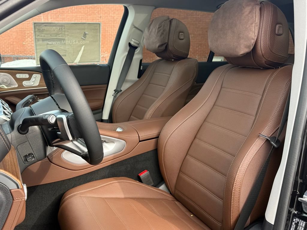 New 2025 Mercedes-Benz GLS 450 4MATIC image 16