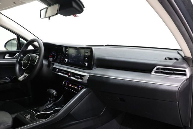 Used 2022 Kia K5 LXS FWD image 16