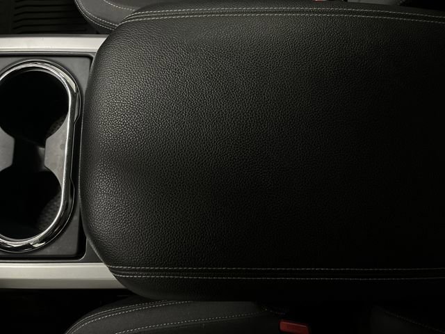 Used 2020 Nissan Titan SV w/ SV Convenience Package image 20