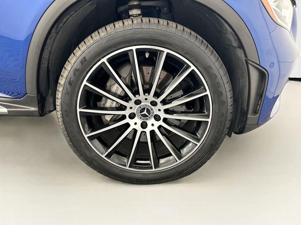 Used 2023 Mercedes-Benz GLC 300 4MATIC Coupe image 30