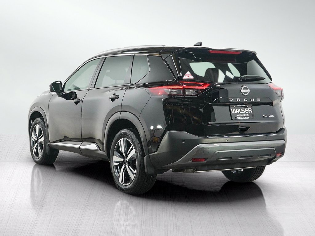 Used 2023 Nissan Rogue SL w/ SL Premium Package AWD/4WD image 3