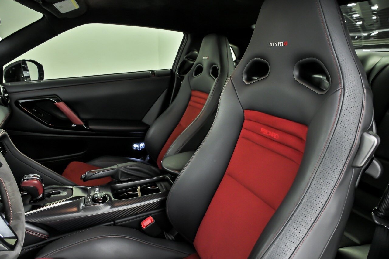 Used 2020 Nissan GT-R NISMO AWD/4WD image 21