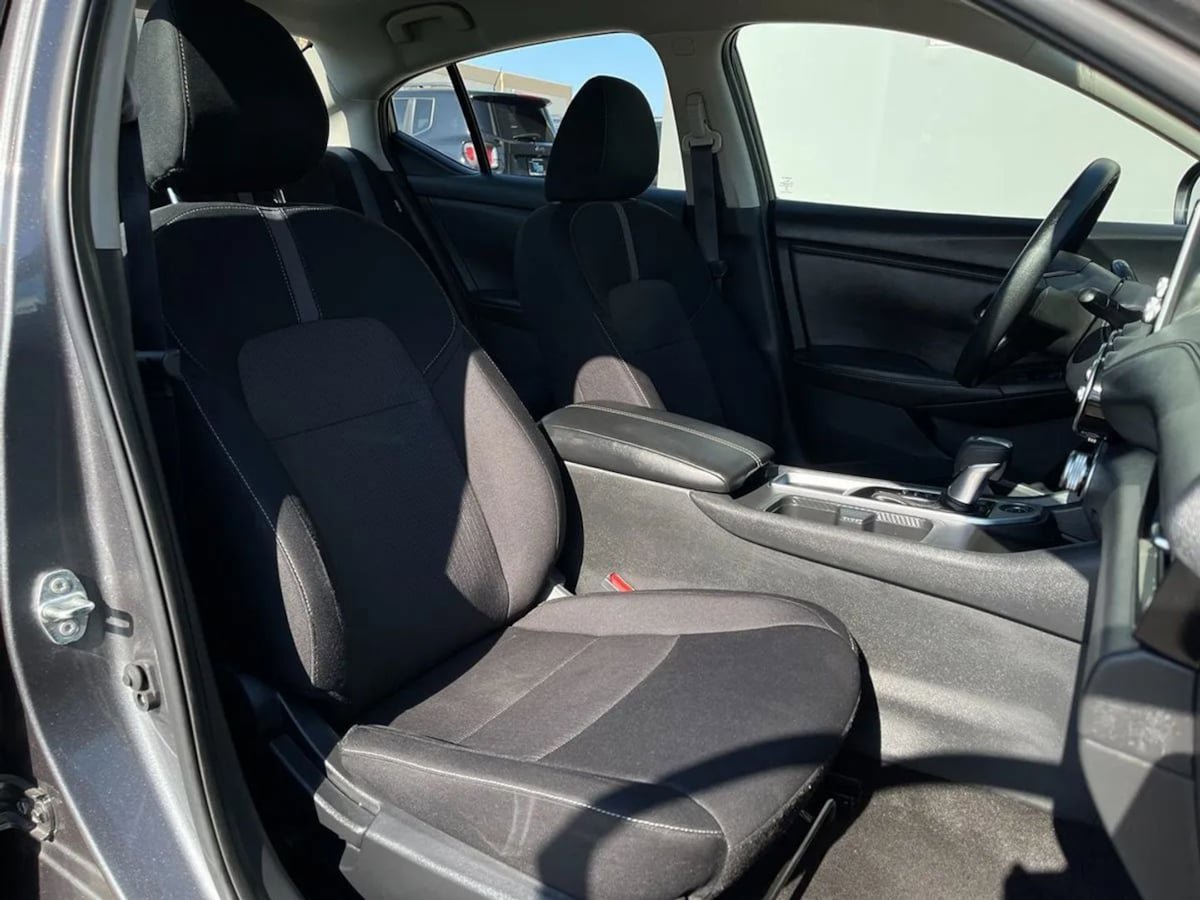 Used 2023 Nissan Sentra SV image 23