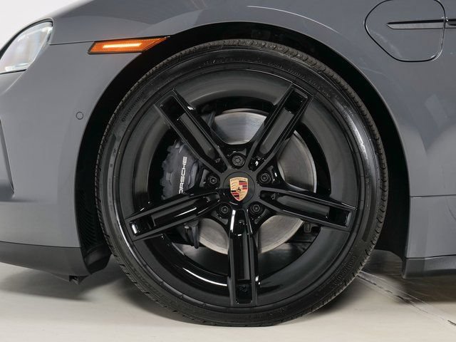 New 2026 Porsche Taycan RWD image 36