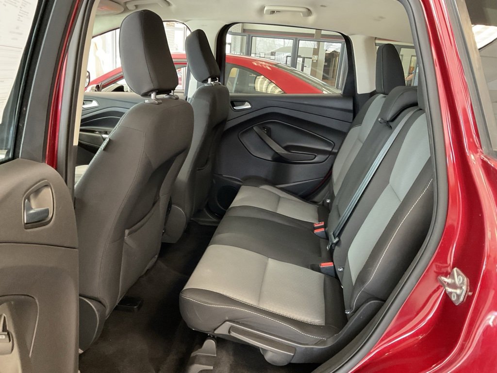 Used 2018 Ford Escape SE w/ SE Sync 3 Package image 19