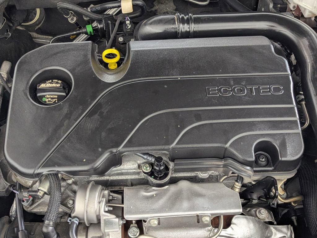 Used 2025 Chevrolet Malibu LT image 12