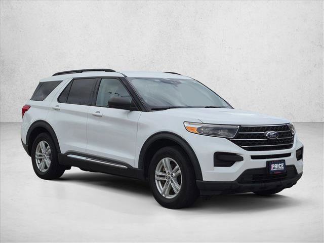 Used 2021 Ford Explorer XLT RWD image 3