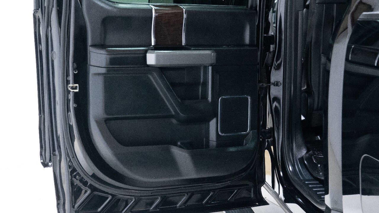 Used 2017 Ford F250 Platinum w/ FX4 Off-Road Package image 22