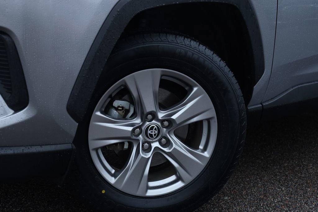 Used 2023 Toyota RAV4 XLE w/ Convenience Package image 21