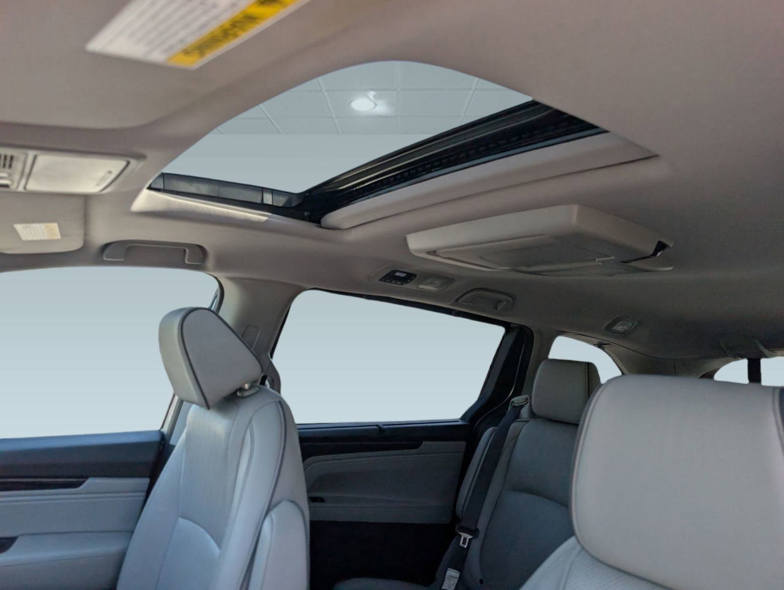 Used 2023 Honda Odyssey Elite image 16